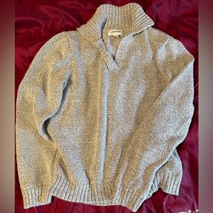 St John’s Bay Women’s Large Beige Sweater With Collar and V-Neck. Used.